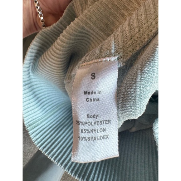 NWOT Seamless Yoga Sports Bra and Leggings Set Blue Size S - Picture 12 of 13